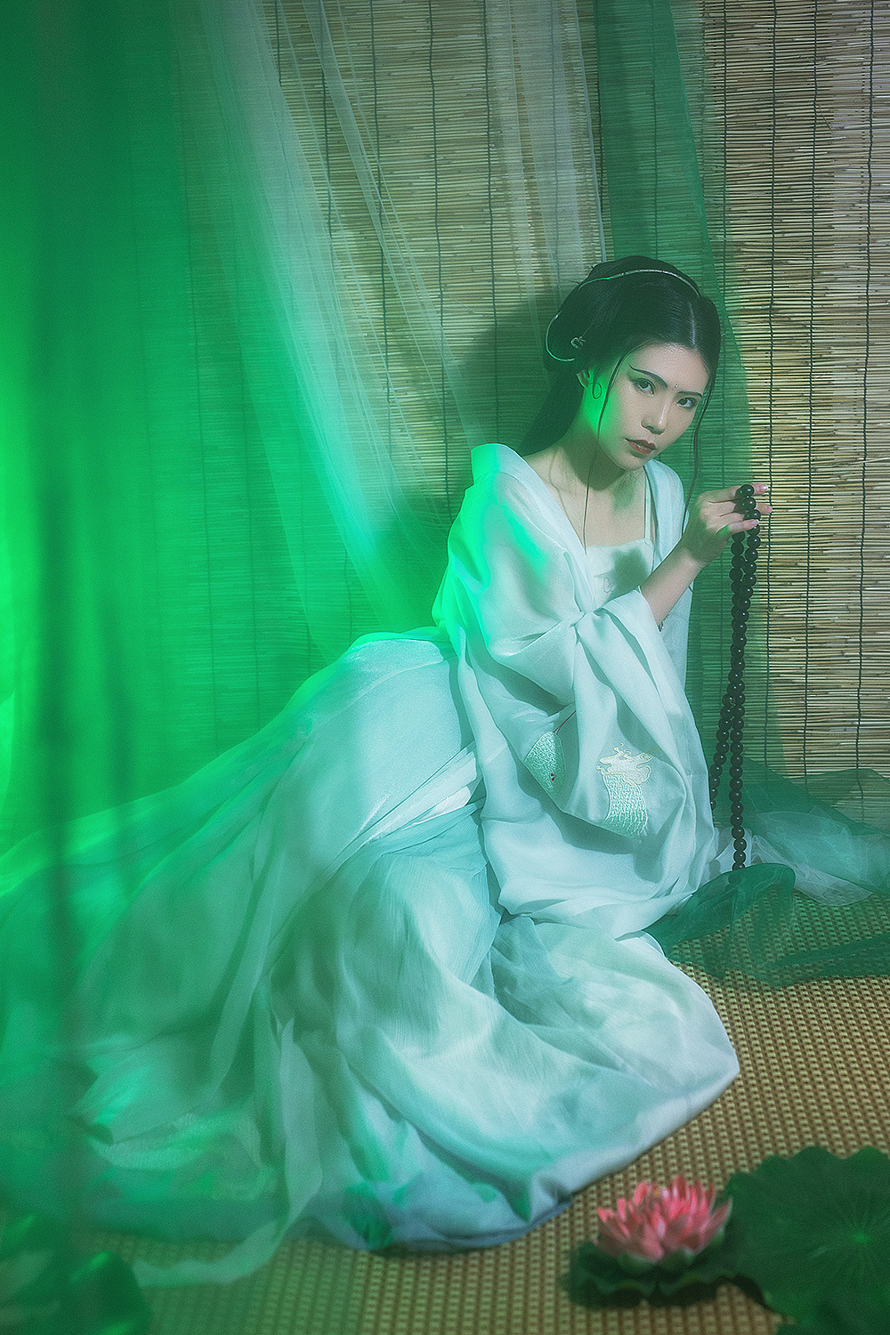 青蛇|攝影|人像攝影|薇薇玄清子_原創(chuàng)作品-站酷(zcool)