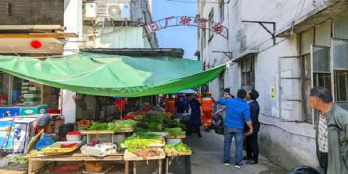 鋪位租賃戶遮擋 狂飆 舊廠街市場 招牌收費,警方介入